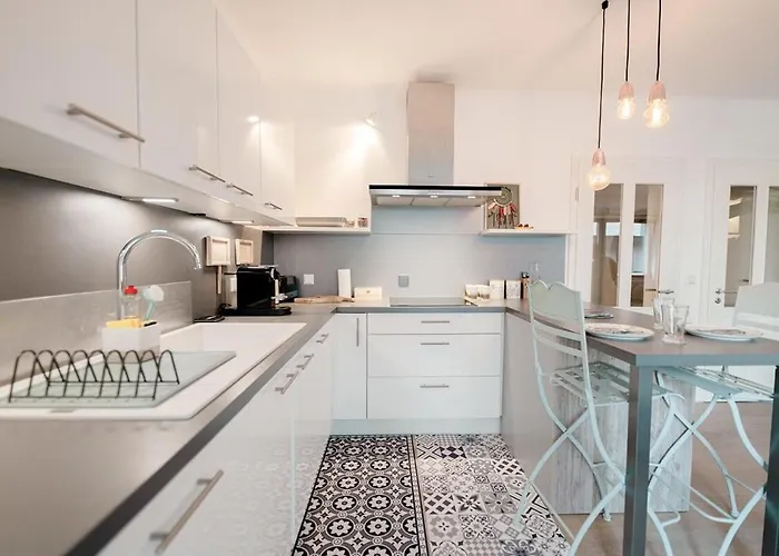 Central Belair Hideaway To Explore & Unwind